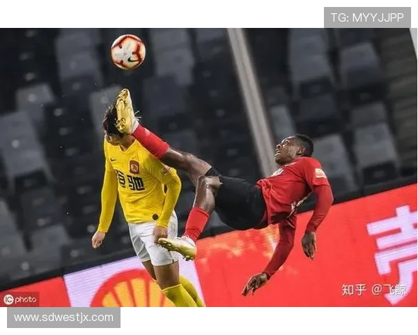 武汉篮球队成长之路:从默默无闻到璀璨辉煌的奋斗历程 武汉篮球队成长之路:从默默无闻到璀璨辉煌的奋斗历程