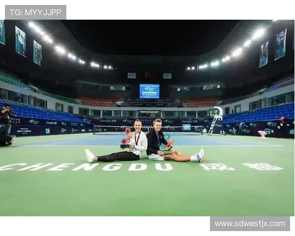 深圳网球队与成都网球队赛后复盘分析力量对比与战术探讨 深圳网球队与成都网球队赛后复盘分析力量对比与战术探讨